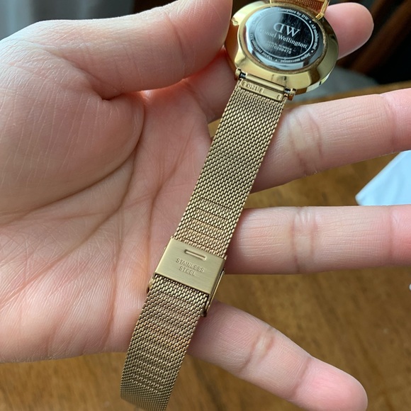 Daniel Wellington Petite Melrose Watch EUC - Picture 13 of 16